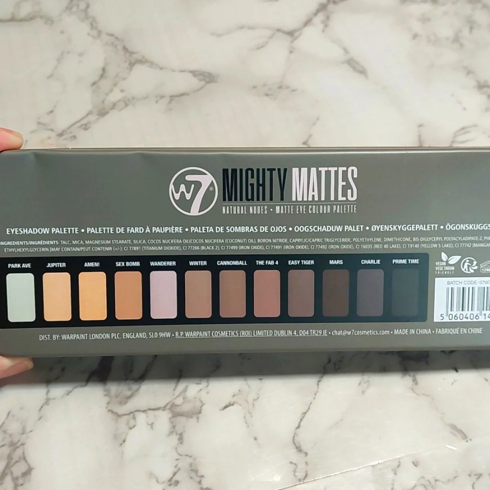 NWT W7 Mighty Mattes Natural Nudes Eye Shadow 12-Colour Palette